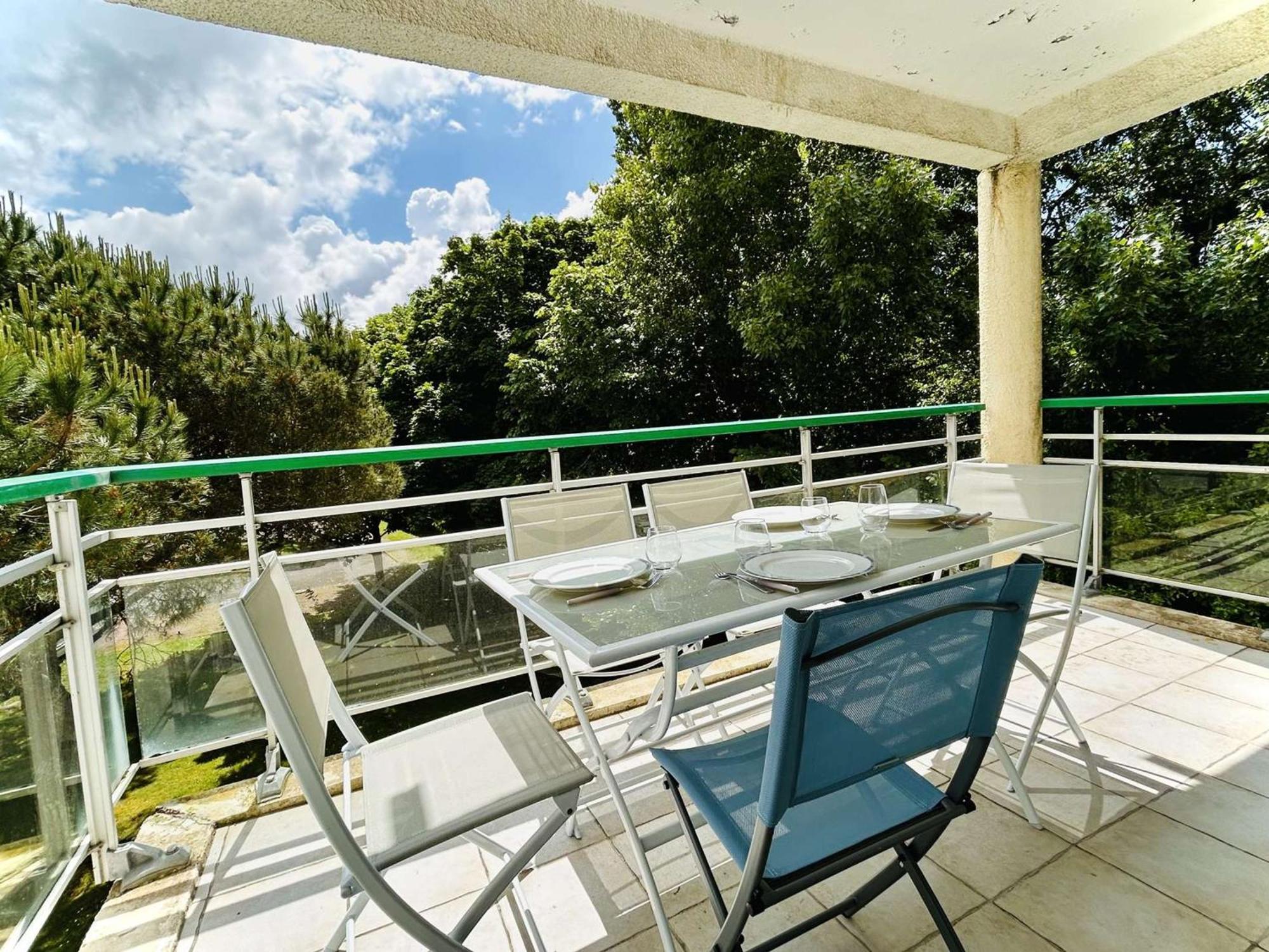 Appartement T2 Bis Avec Terrasse, Proche Parc Des Dryades Et - Les Pins - Fr-1-245-199